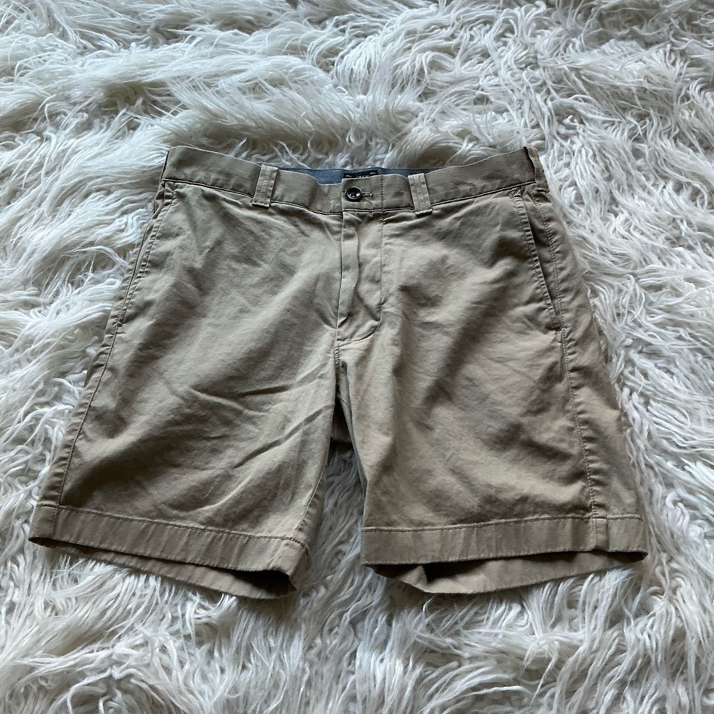 J Crew 7"‎ stretch chino short